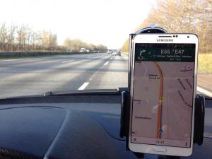 Navigation i bilen med Google Maps på Samsung Galaxy Note 3 (Foto: MereMobil.dk)