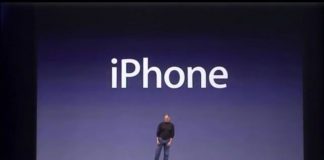 Steve Jobs præsenterer den første iPhone under Macworld Expo 2007