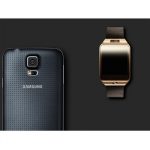 Samsung Galaxy S5 og Gear 2 (Foto: Samsung)