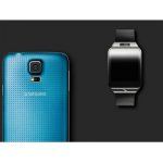 Samsung Galaxy S5 og Gear 2 (Foto: Samsung)