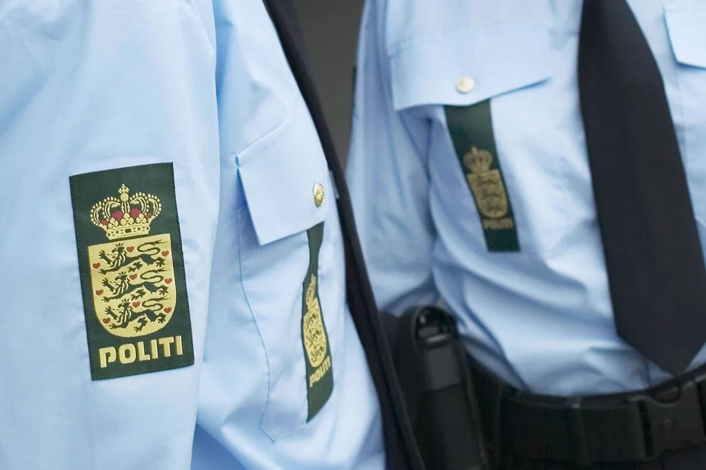 Politi_uniform