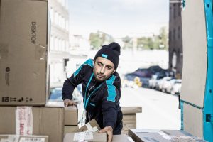 Sælgeren har ansvaret for pakken indtil den er afleveret til dig (Foto: Fotograf Kalle von Hausswolff / Postnord)