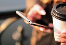 Smartphone iPhone miljø kaffe