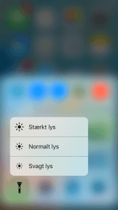 Juster lysstyrken i lommelygten på iPhone med iOS 10 (Foto: MereMobil.dk)