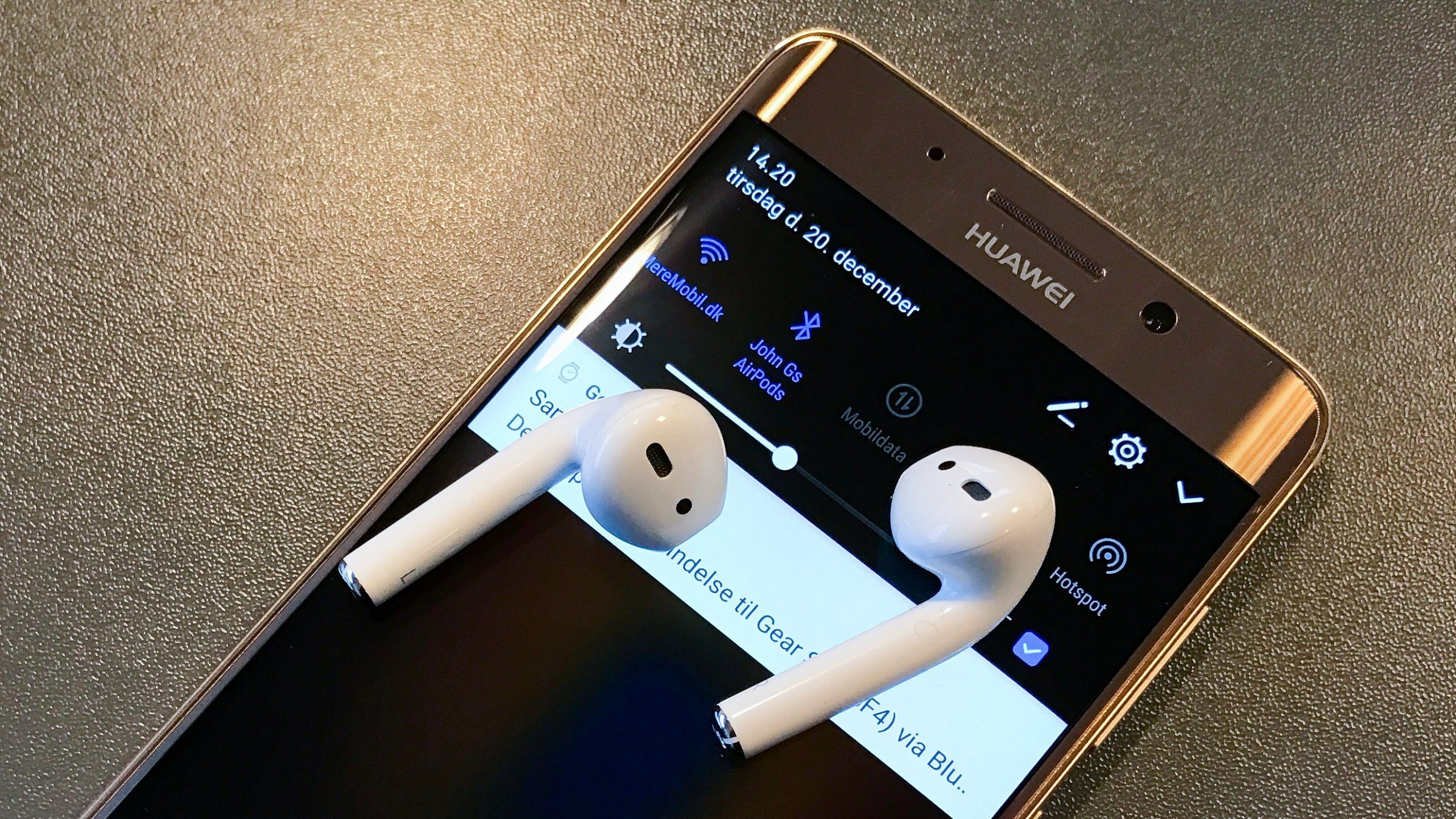 parres Apple AirPods med Android-telefoner