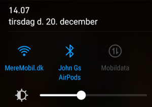 AirPods parret med Android telefon (Foto: MereMobil.dk)