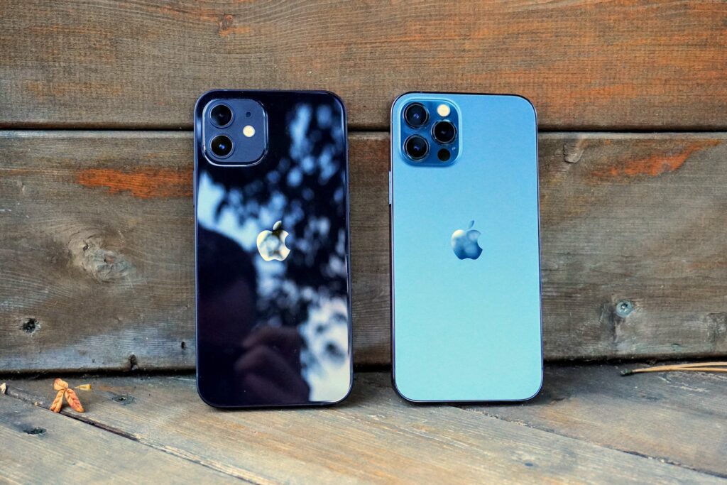 iPhone 12 og iPhone 12 Pro