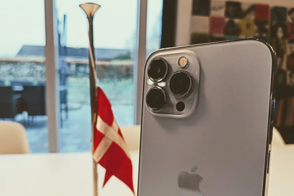 Arvekontakt, iPhone, efterladte