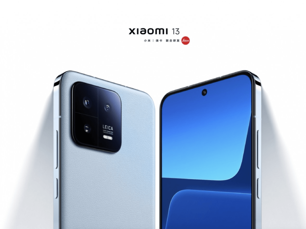 Xiaomi 13-serien ventes at blive annonceret søndag den 11. december 2022 blandt andet i denne "blue leather" variant (Fotokilde: GSMArena.com)