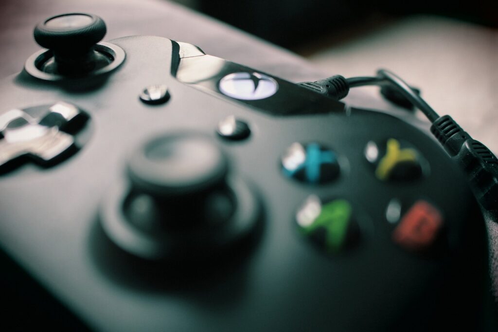 Xbox controller til konsollen - men nu kommer der måske snart Xbox-butik til smartphones (Foto: QuentinLeGohic / Pixabay)