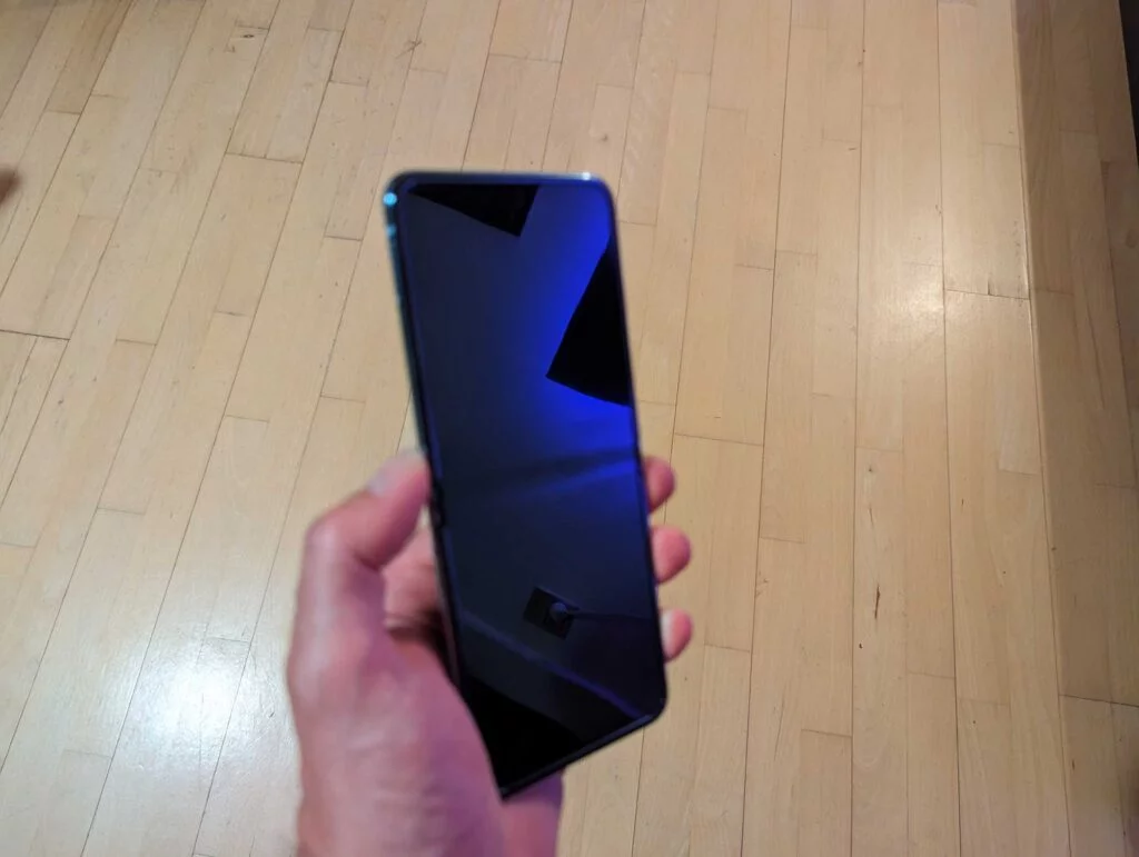 Motorola Razr 40 Ultra_fold