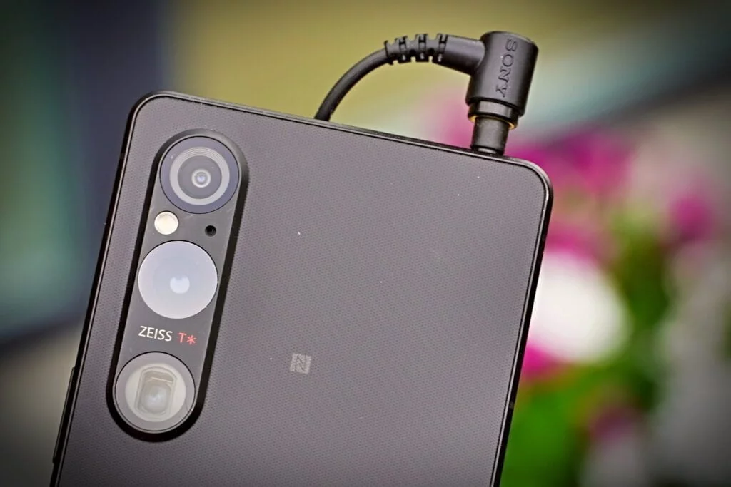 Sony Xperia 1 V med jackstik