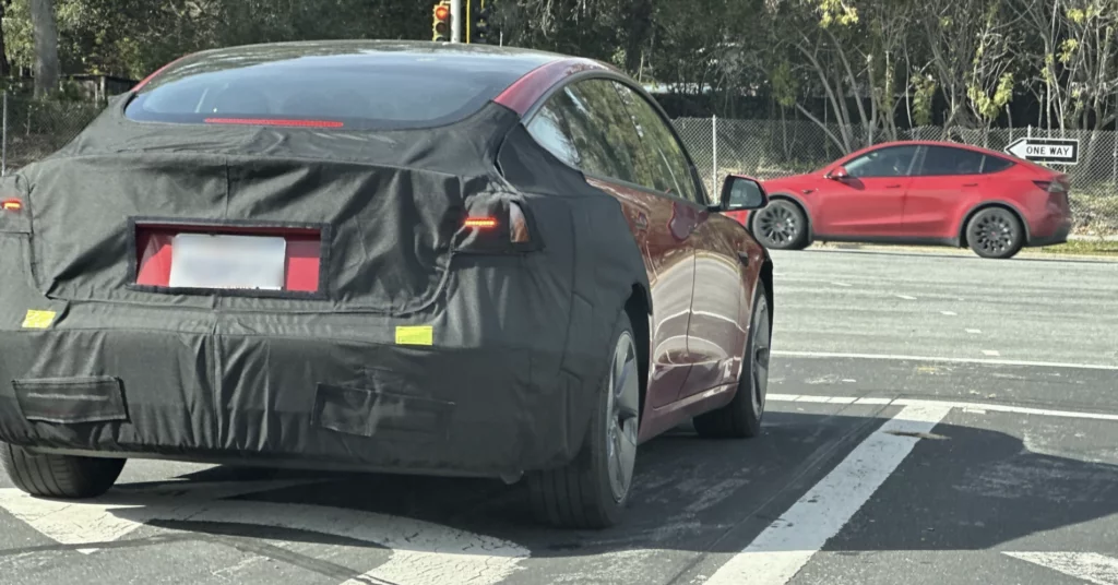 Tesla Model 3 Highland er spottet på de europæiske motorveje (Foto: Autoevolution)