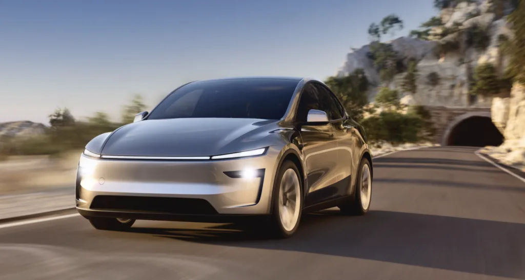 Nu er den nye Model Y klar i flere konfigurationer (Foto: Tesla)