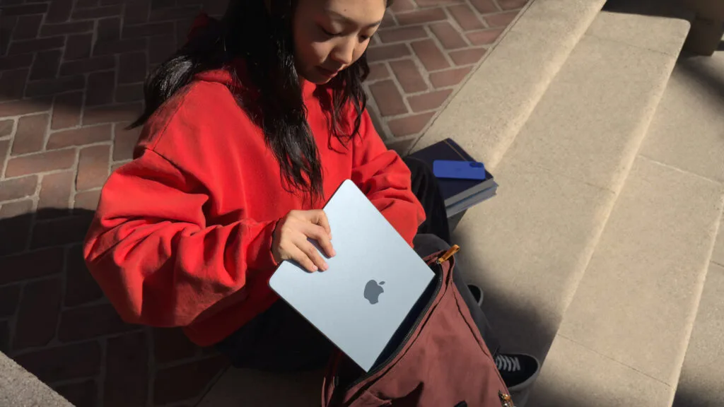 MacBook Air M4, 2025