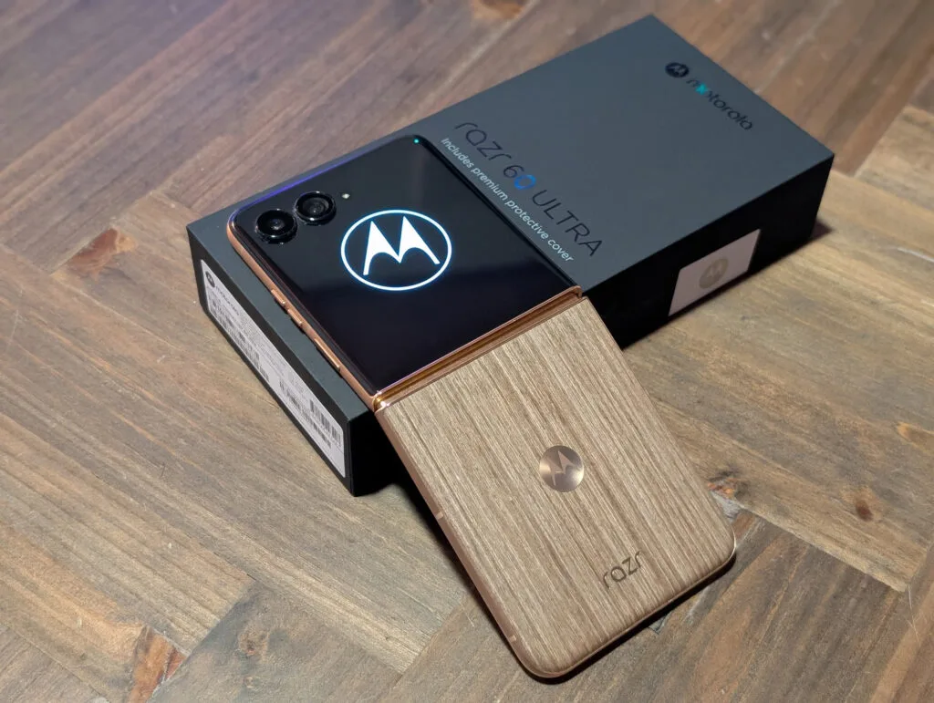 Motorola_Razr_60_Ultra_Box