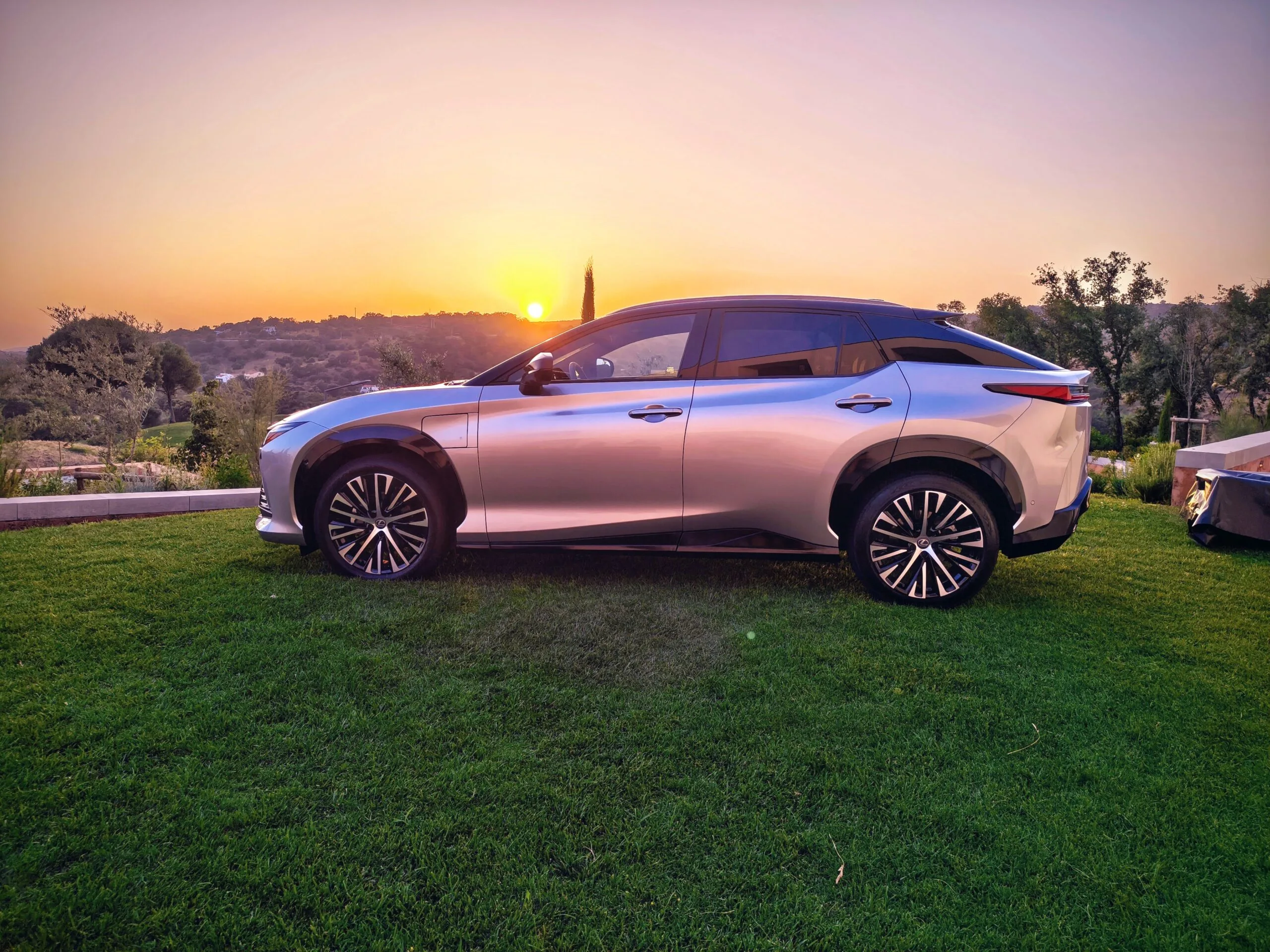 Lexus RZ elbil