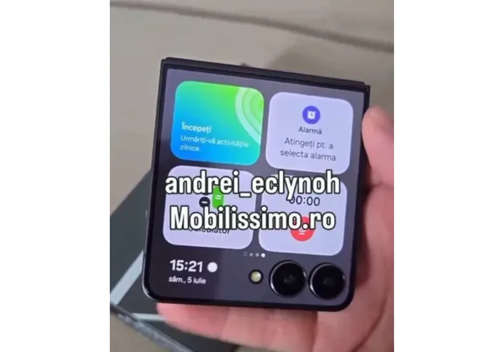 Billede af Galaxy Z Flip 7 (Kilde: @andrei_eclynoh on X/ via SamMobile)