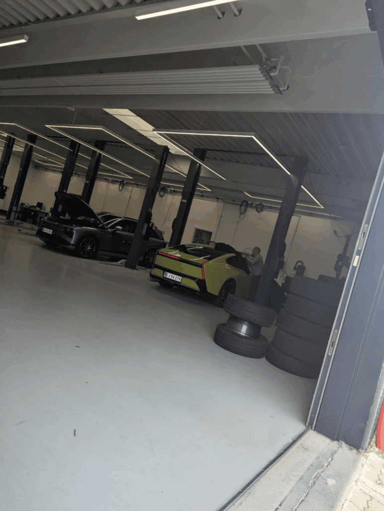 Den nye Xpeng P7 er spottet på de danske veje (Foto: Henrik Bardy Olesen)