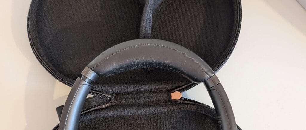 Når læderet er skiftet ud med plastik, er levetiden ikke nødvendigvis den samme.