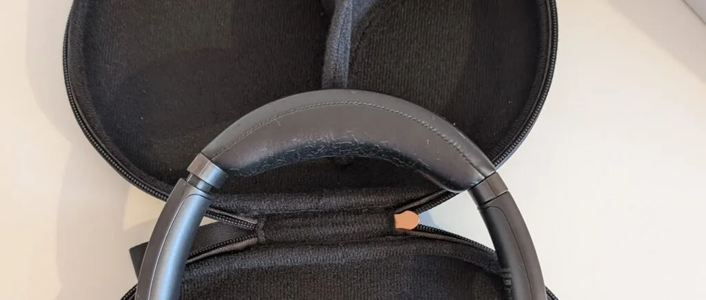 Når læderet er skiftet ud med plastik, er levetiden ikke nødvendigvis den samme.