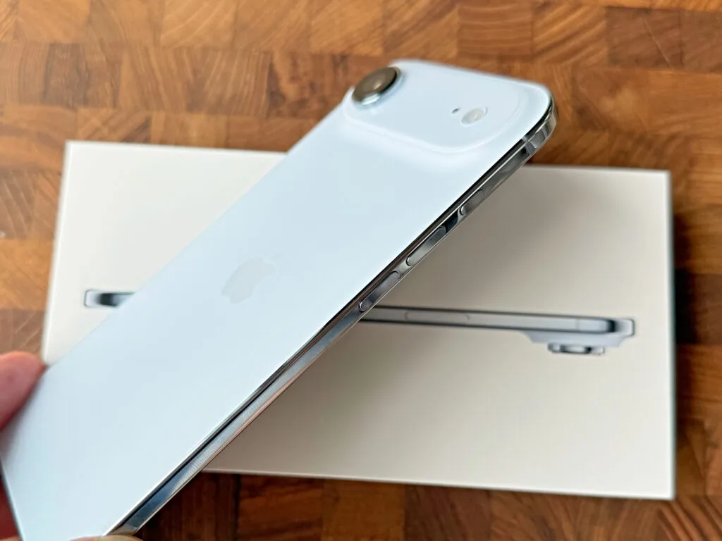 iPhone Air iPhone 17 Air 2025