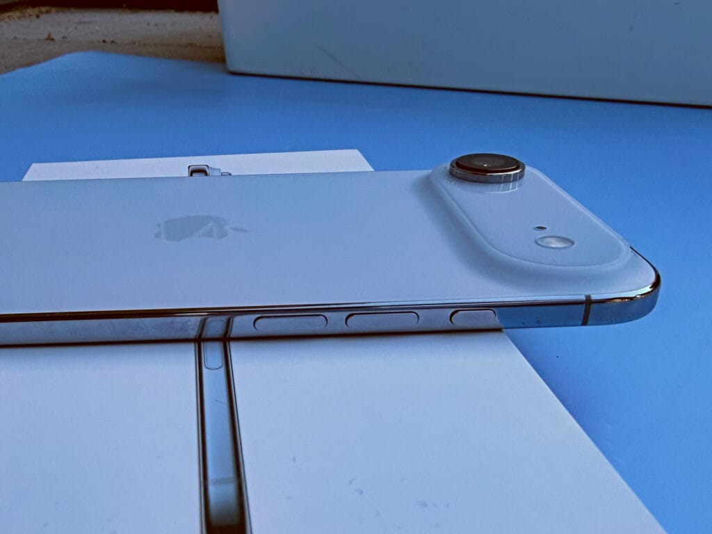 iPhone Air 2025