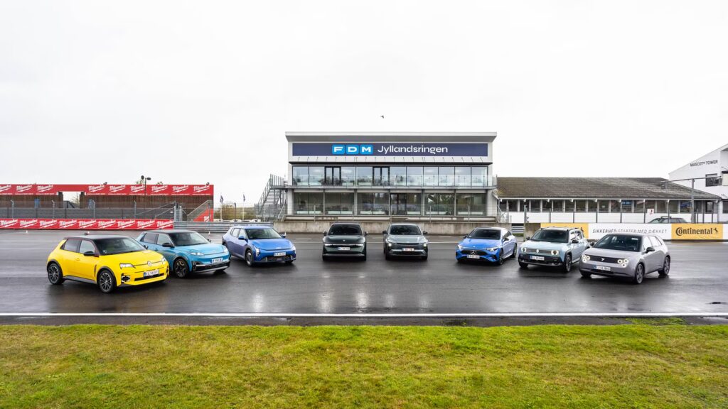 Finalefeltet til Årets Bil 2026 (Kilde: Renualt pressefoto)