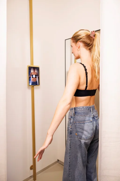 Wunderwear, er klar i en række butikker med et digitalt scanningssystem, som hjælper med at finde den rette bh-størrelse (Foto: Wunderwear)