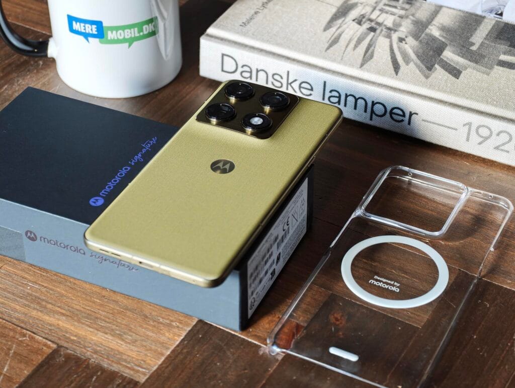 Motorola Signature Box