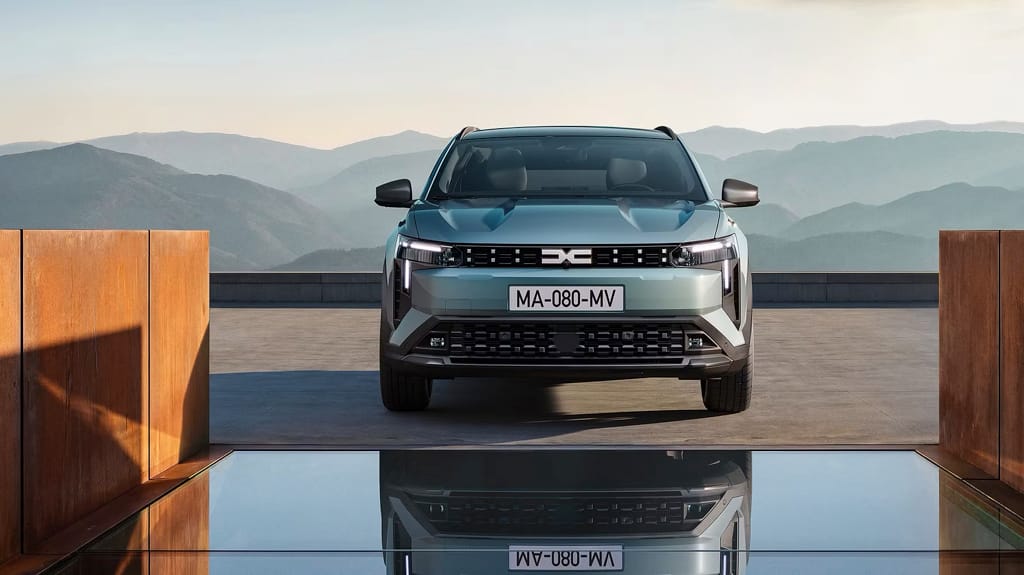 Dacia Striker hybrid crossover stationcar SUV