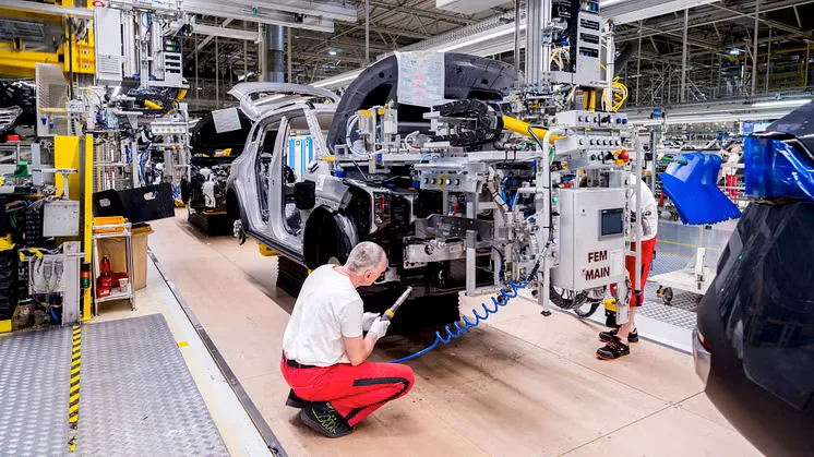 Kia EV2 elbil på samlebånd på fabrikken i Slovakiet