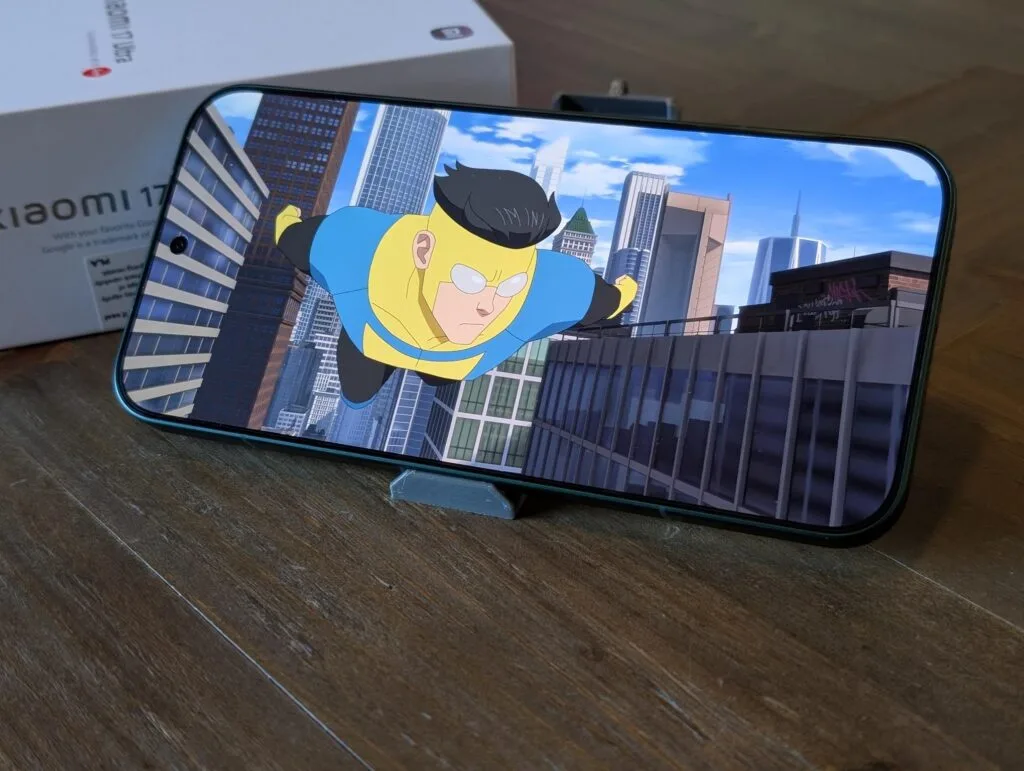 Xiaomi 17 Ultra screen