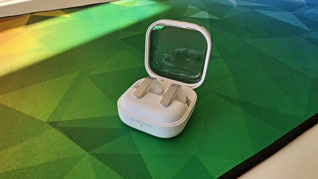 Samsung Galaxy Buds4 Pro trådløse høretelefoner test
