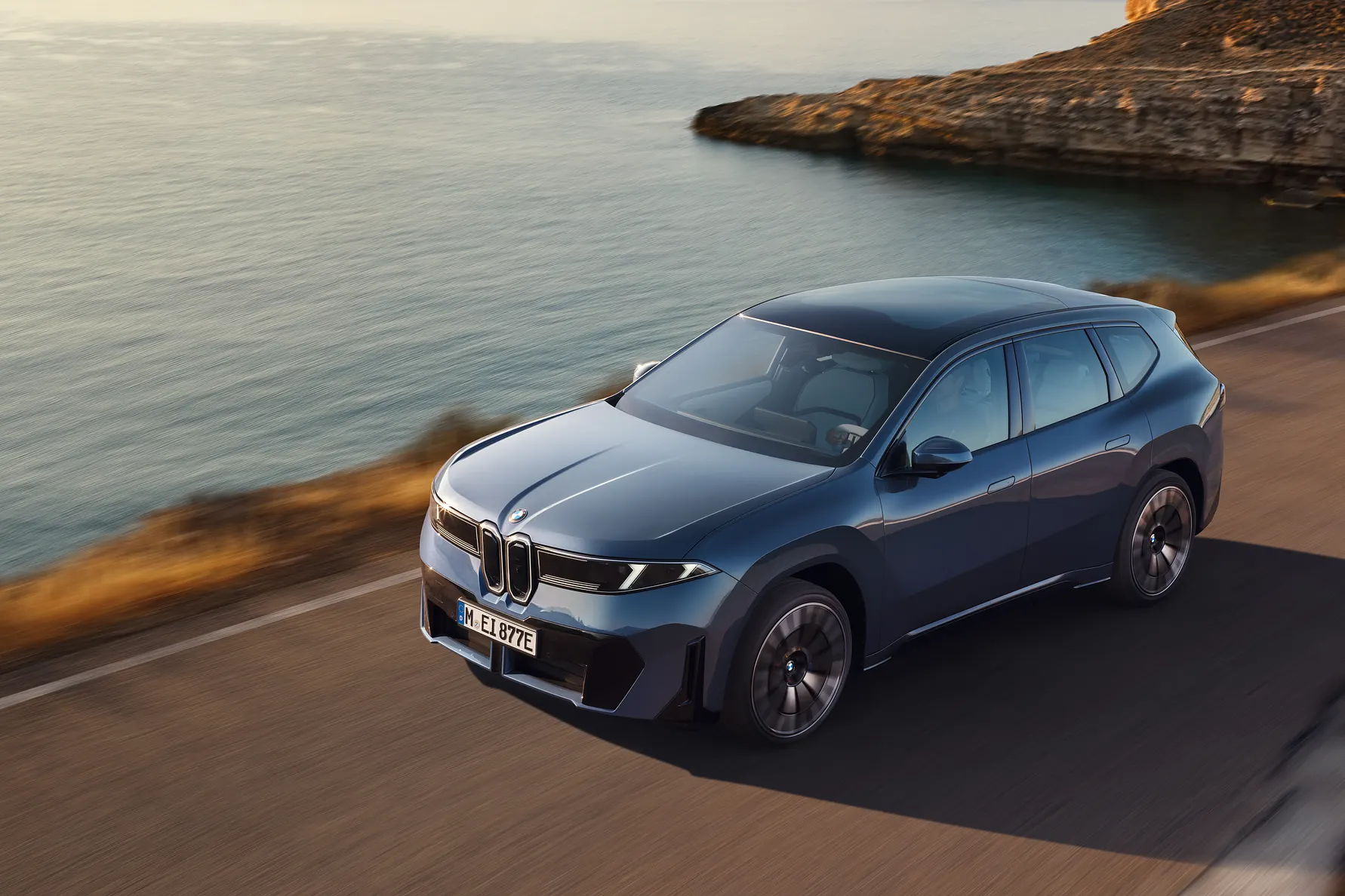 BMW iX3 50 xDrive 6 (Foto: BMW)