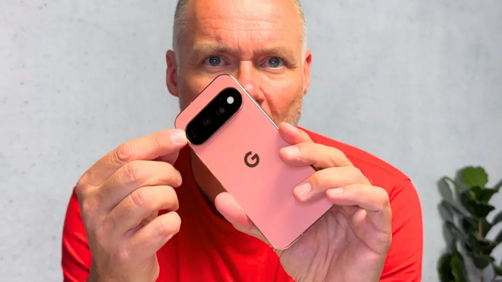Pixel 11 Pro first look-JohnG