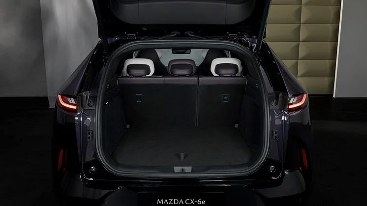 Mazda CX-6e (Foto: Mazda)