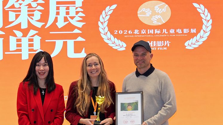 Mia Fridthjof modtager prisen for Bedste Animationsfilm ved Beijing International Children’s Film Festival